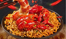 小龍蝦拌面、麻糬Q米撈面……面食圈正流行這些味兒
