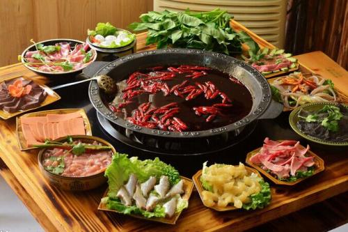原料瘋漲，火鍋料企業(yè)如何突圍？來(lái)這里約個(gè)“會(huì)”吧