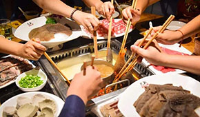 海底撈、呷哺呷哺關店，火鍋食材超市“退燒”，火鍋真的不“火”了嗎？